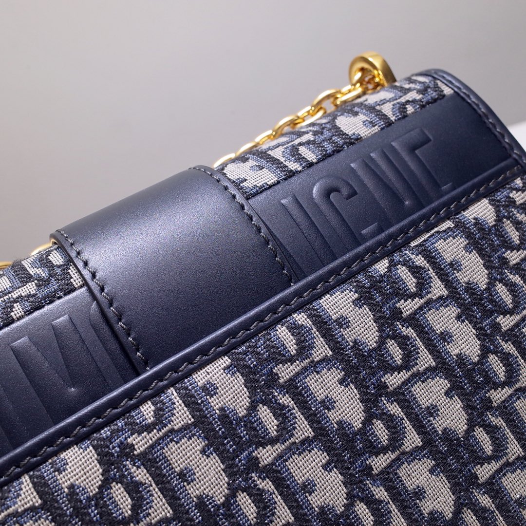 30 Montaigne Chain Bag Blue Dior Oblique Jacquard